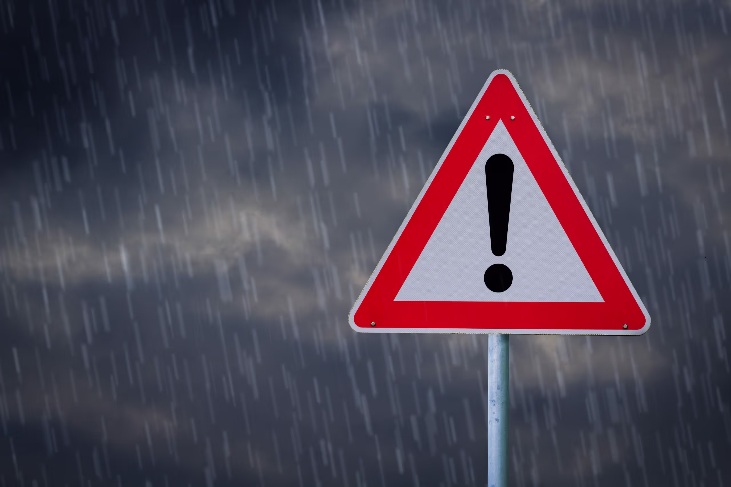 Image d'accueil de l'article Panneau de signalisation de danger : comprendre le code de la route