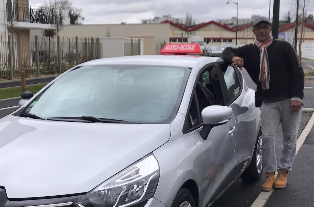 Entrevue avec Christin, enseignant de la conduite à Étampes