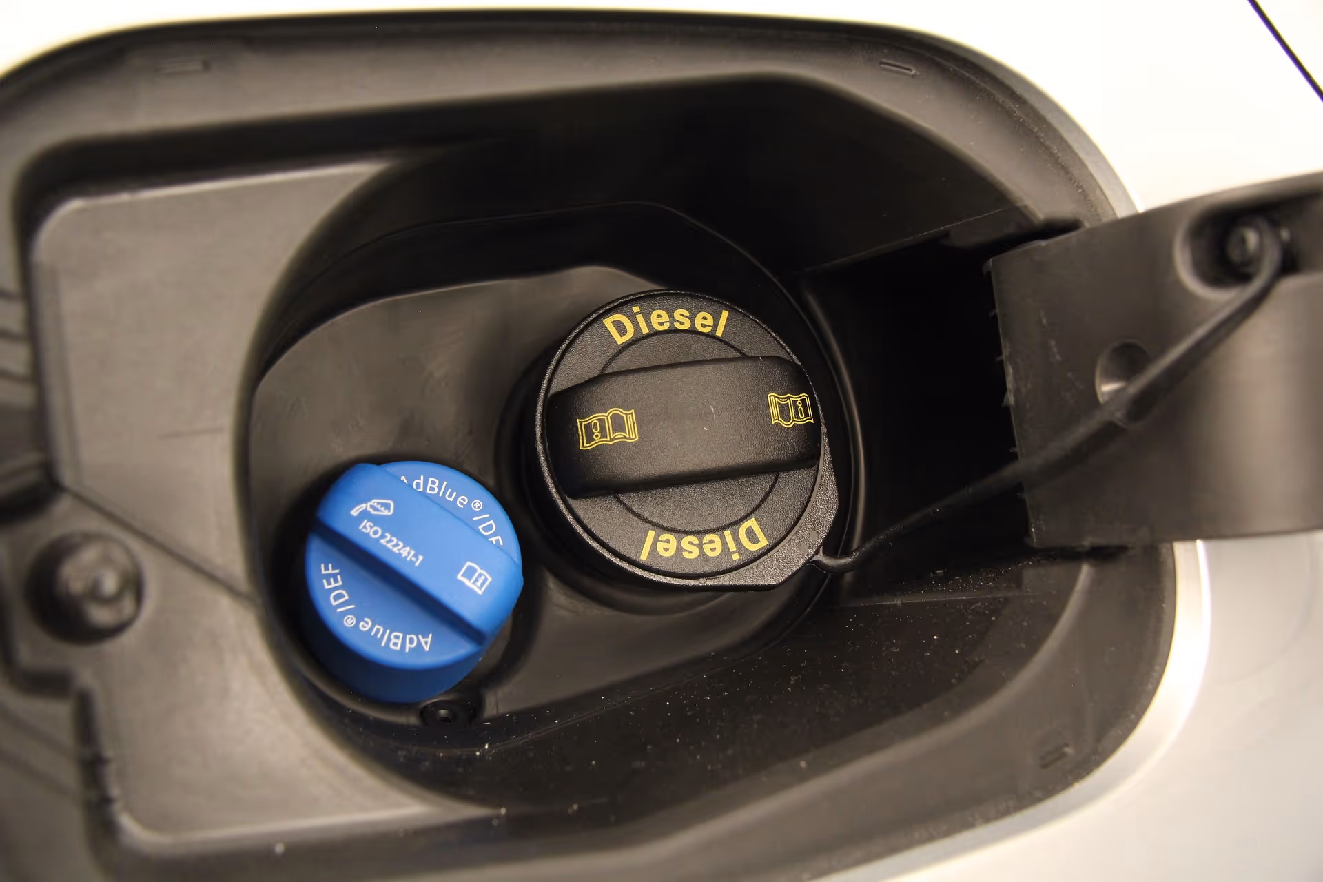 AdBlue : à quoi sert-il et comment l’utiliser ?