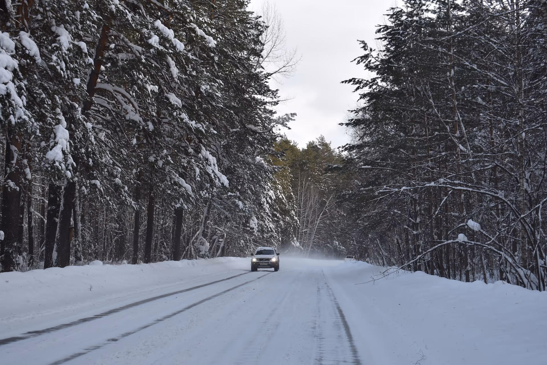 Conduire sur la neige ❄️ : les bons réflexes à avoir