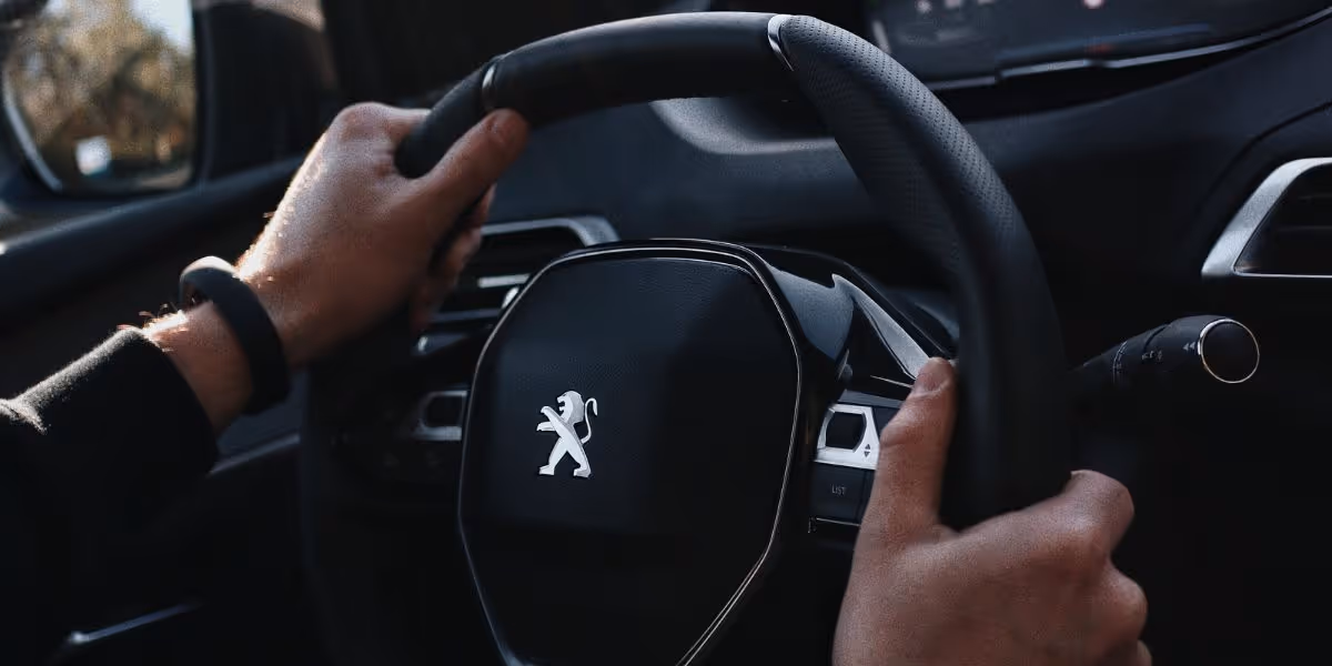 Kit main-libre au volant : comment l’utiliser en toute sécurité ?