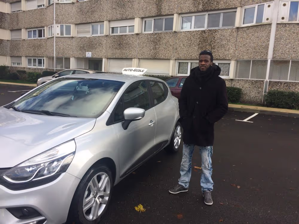 Entrevue avec John, enseignant à Bordeaux