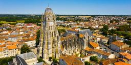 Découvrez les enseignants de la conduite indépendants partenaires à Saintes ! lePERMISLIBRE est présent dans la ville de Saintes en Charente-Maritime (17).