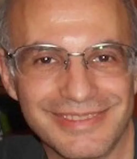 Alex, moniteur diplômé d'État à Châtenay-sur-Seine