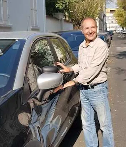 Emmanuel, moniteur diplômé d'État à Villejuif