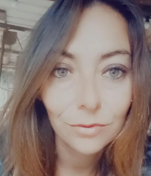 Emmanuelle, de l'équipe enseignante lePERMISLIBRE à Istres