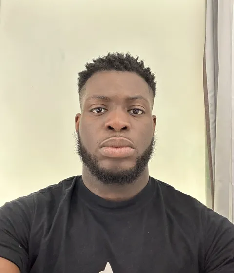 Kevin, moniteur diplômé d'État à Paris