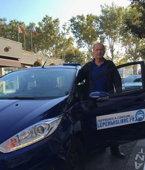 Maurice, moniteur diplômé d'État à Villeurbanne